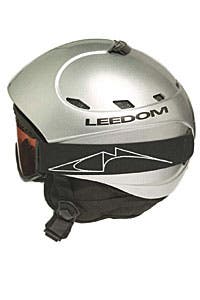 A new trend these days is for the boutique ski manufacturers to make an apparel line. Moment Skis, out of Reno, Nevada, debuted their line at the…