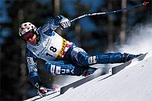 Fleischer Crashes, Blows Knee | SKI