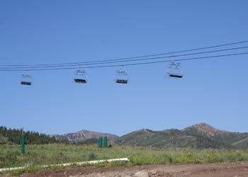 Scoping the Run Victoria is a pro after a year of traveling the world. Here, she checks to see which line to take down the hill. Donate Here