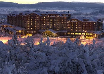 Shorts- Men's Gone are the days of lycra and spandex. Today's mountain bikers wear loose-fitting shorts on top of the tight shorts for style as well as…