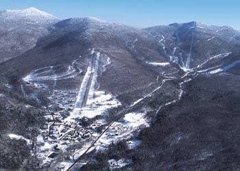 Tuck and Twist One girl perfects her 180 before splashing into the pool. Coach Caroline Gleich is also a USAA Level II Freeride coach. To check out more about…