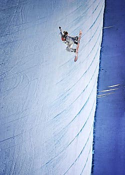 he clean, simple style proves that simple is better. Designed with a minimalist Scandinavian look, the Lofoten shell is ultra-lightweight to let you…