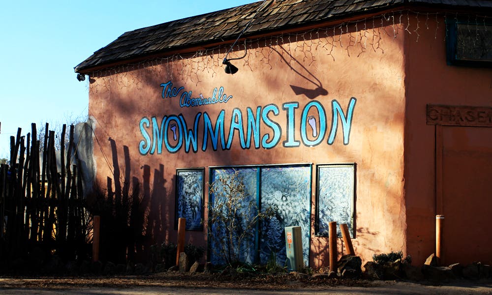 The Abominable Snowmanison The Abominable Snowmansion is located inbetween the town of Taos and the Taos Ski Valley in Arroyo Seco. They're winter rates are $51 for a private…