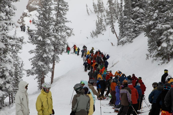 Alta High Traverse Line The mass of people on the High Traverse this morning was kind of insane.People say that Alta has an aggressive attitude. It doesn’t normally, but on…