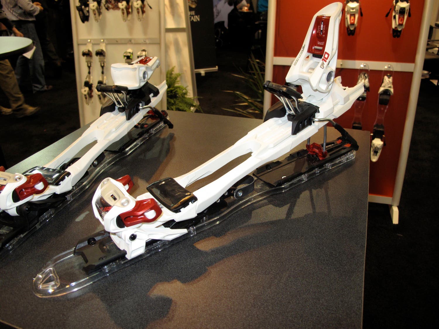 Marker Tour F10 When Marker introduced the Duke, they revolutionized the alpine touring market. We think they'll do it again with this lightweight, 10-DIN AT…