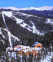 Welcome to Gulmarg Upon arriving in Gulmarg, the mountains are hidden in low fog, and the place is covered in a fresh dumping of snow. But I can see where the gondola…