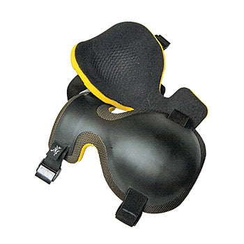 Arc'Teryx Knee Caps Banging your knee on a stump or submerged rock is a season ender, whether you're a freeheeler or not. The Knee Caps fits snugly under your pants,…