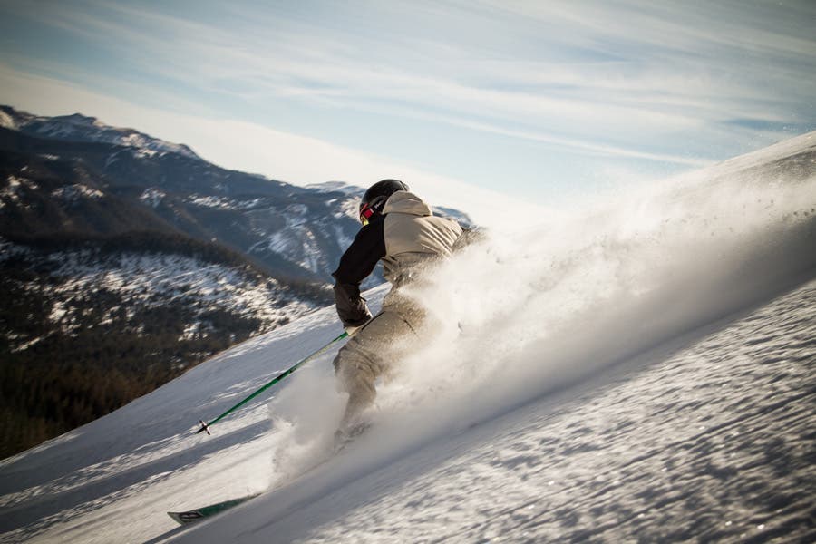 Kjell Ellefson dropping in on his first powder turns of the season at Wolf Creek Colorado.For more info go to : wolfcreekski.com