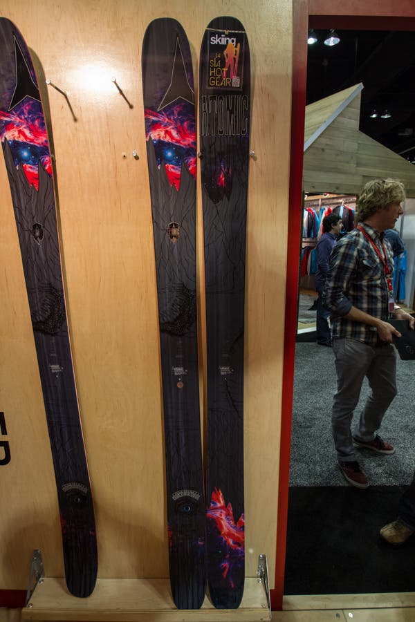 Atomic Bentchetler The new Bentchetler boasts horizontal rocker—edges rolled up from the snow to create more surface area to surf the deep.