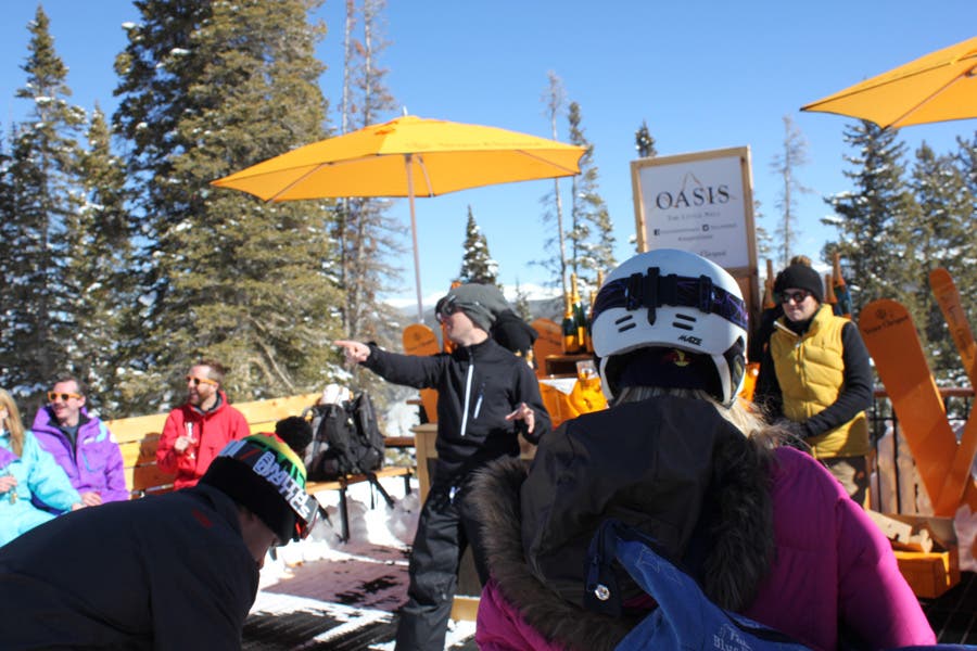 How to Harlem Shake Dave Amirault guides the dozens of #ContentCrew members who showed up to make the day's video.