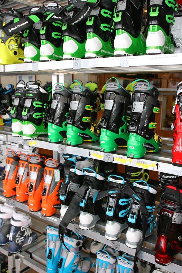 Black Diamonds that Shined Black Diamond had its best results ever at this year's boot test at Mt. Bachelor. Testers felt that the new Factor MX and Shiva MX were members of an…