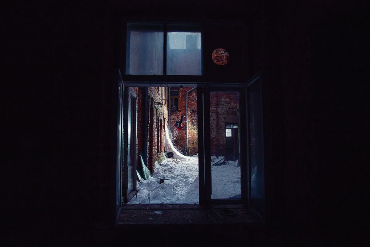 After noticing that the gates were left open to this deserted Estonian hotel, local skier Timo Jeeger hatched a plan. He called up photographer Roman…