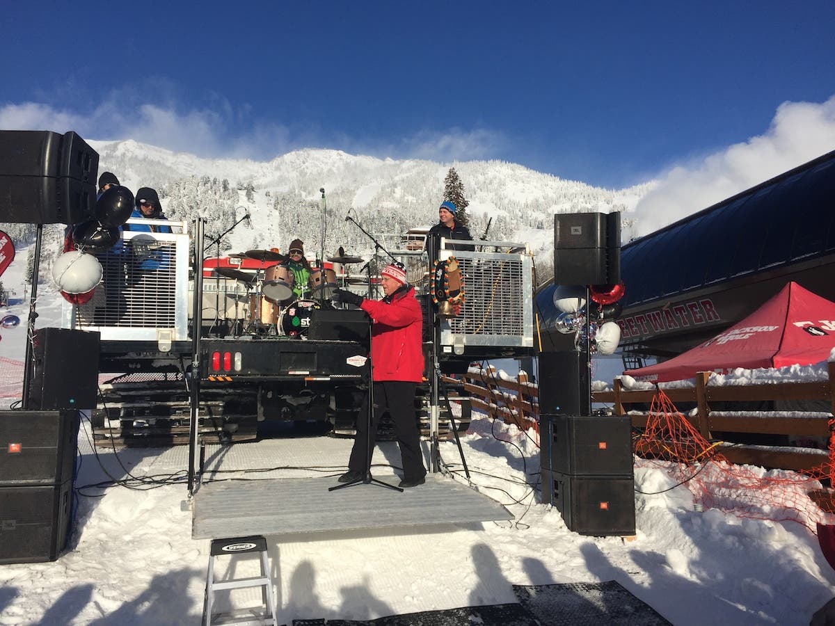 photo_dec_17_9_37_54_am.jpg None