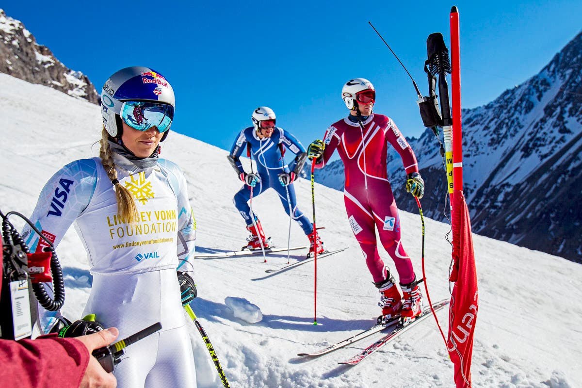 SKI_Vonn_CREDIT_JonathanSelkowitz_Selkophoto.com1.jpg None