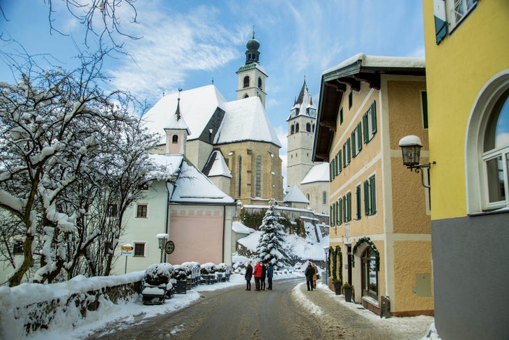 SKI_Hahnenkamm_CREDIT_BaileyLaRue_08.jpg None