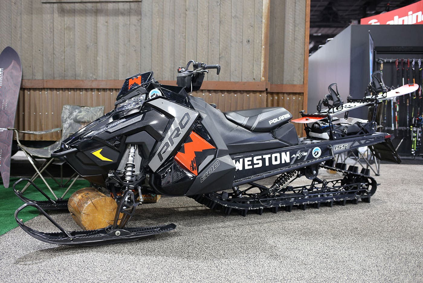 Weston was best prepared for getting across the show floor in a hurry, Shame they didn't leave the keys, we could have been on time for that 3:00...