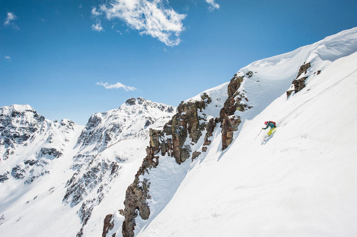 bosslady annelise loevlie skiing