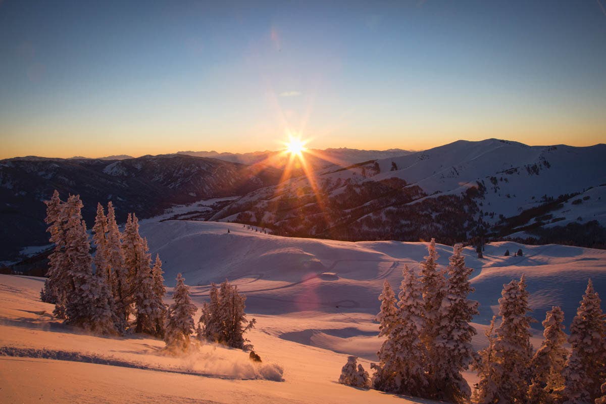 SKI1217_UTL1_creditRebekahStevens Park City Powder Guides Sunrise