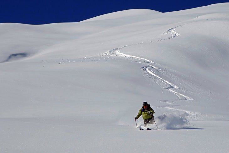 HannesOffPiste Hannes Schneider makes off-piste turns in Austria