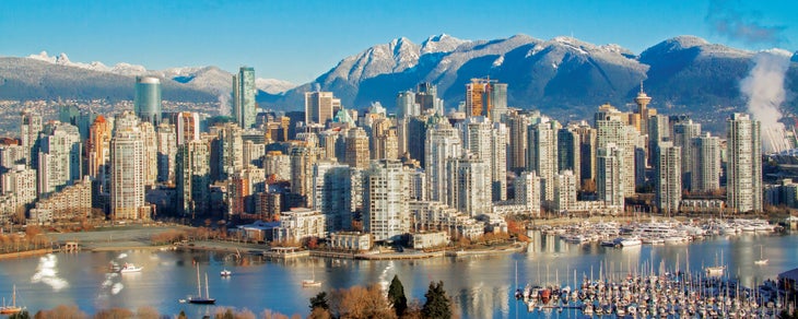 SKI1017_TRA_SLC6_Vancouver_istockphoto Waterside views in Downtown Vancouver.