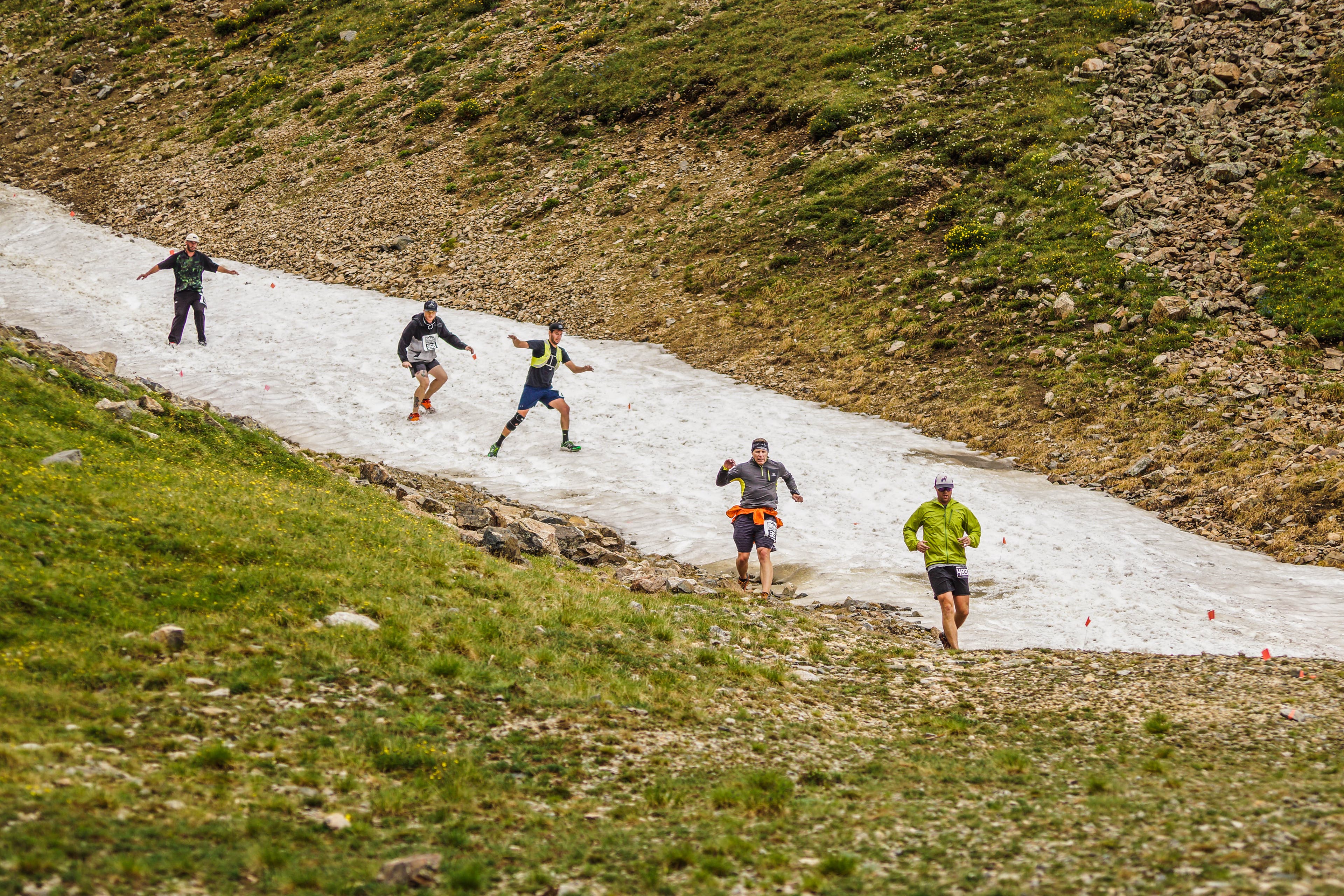 Glissading during the Discrete Cirque Series