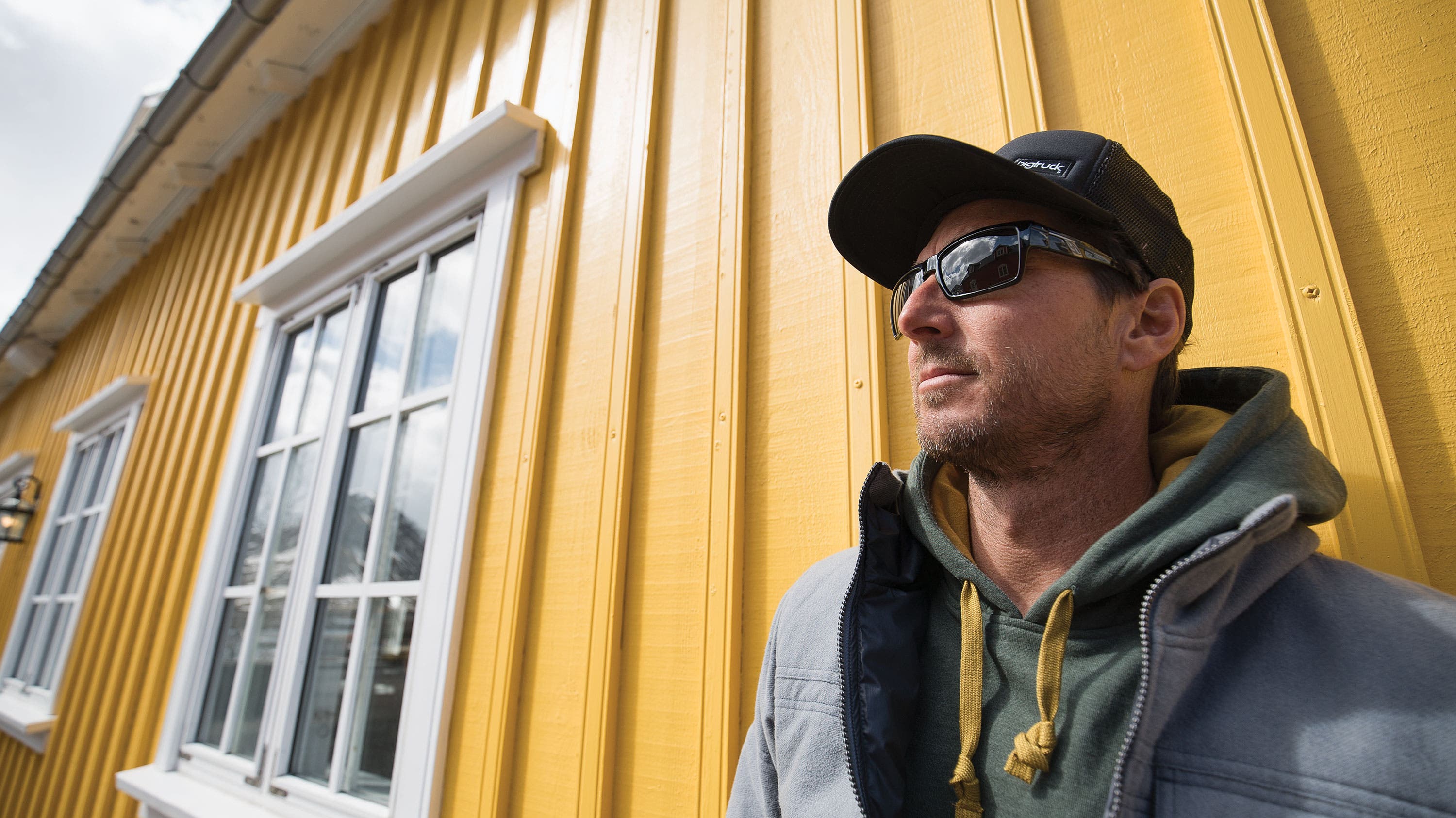 SKI1118-WME-JonnyMoseley-byColinWitherill-s Jonny Moseley for Face of Winter