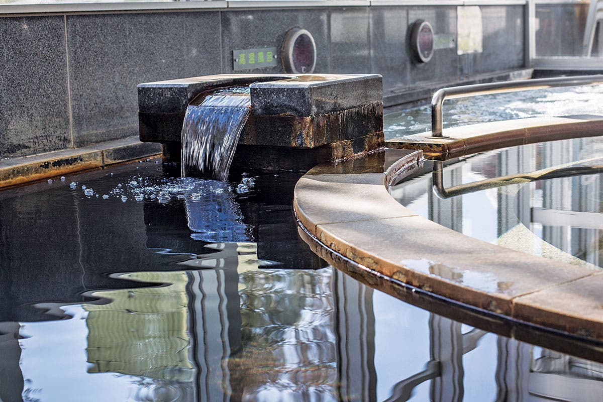 SKI1118-Japan-Yubari-Onsen Onsen in Hokkaido