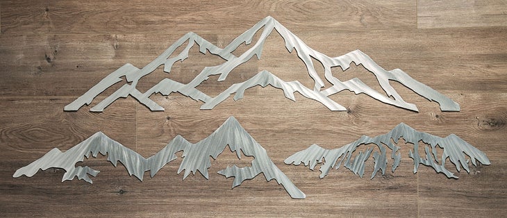 ski-2019-mountain-home-gift-guide-BearMoutainMetalArt None