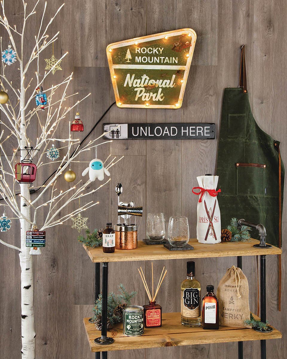 ski-2019-mountain-home-gift-guide2 None