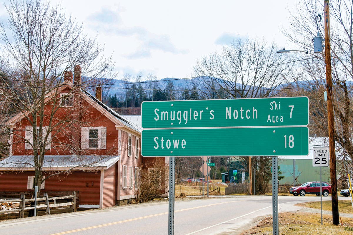 The sign points the way to Smuggs through quaint Jeffersonville