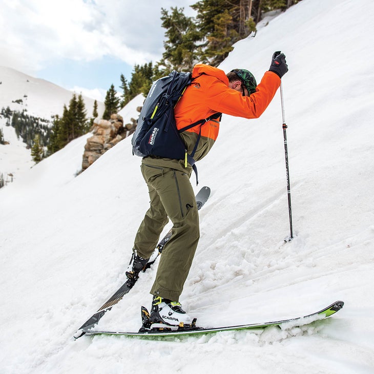 Ski tour - how to master kick turns —