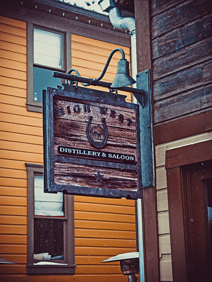 highwest None