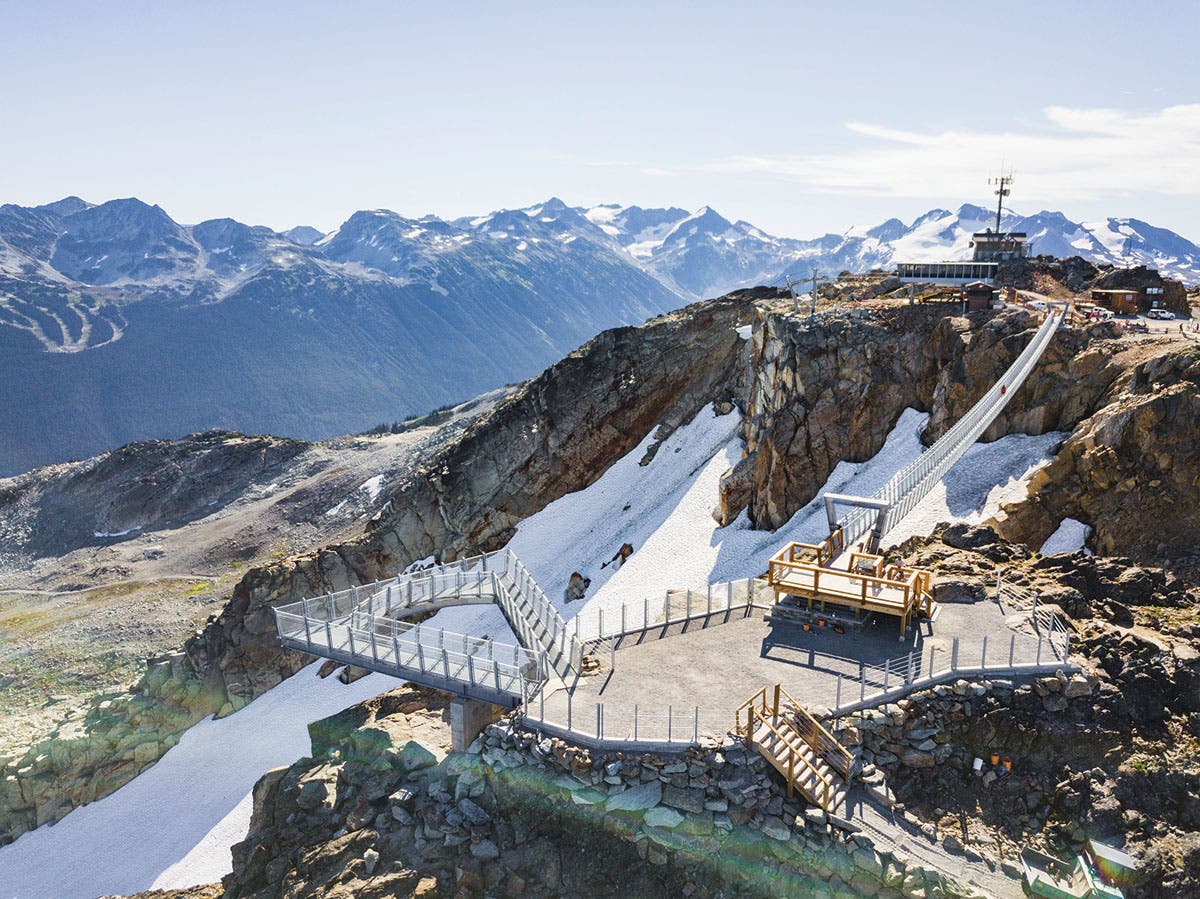 SKI0119-Tra3-Whistler-S None