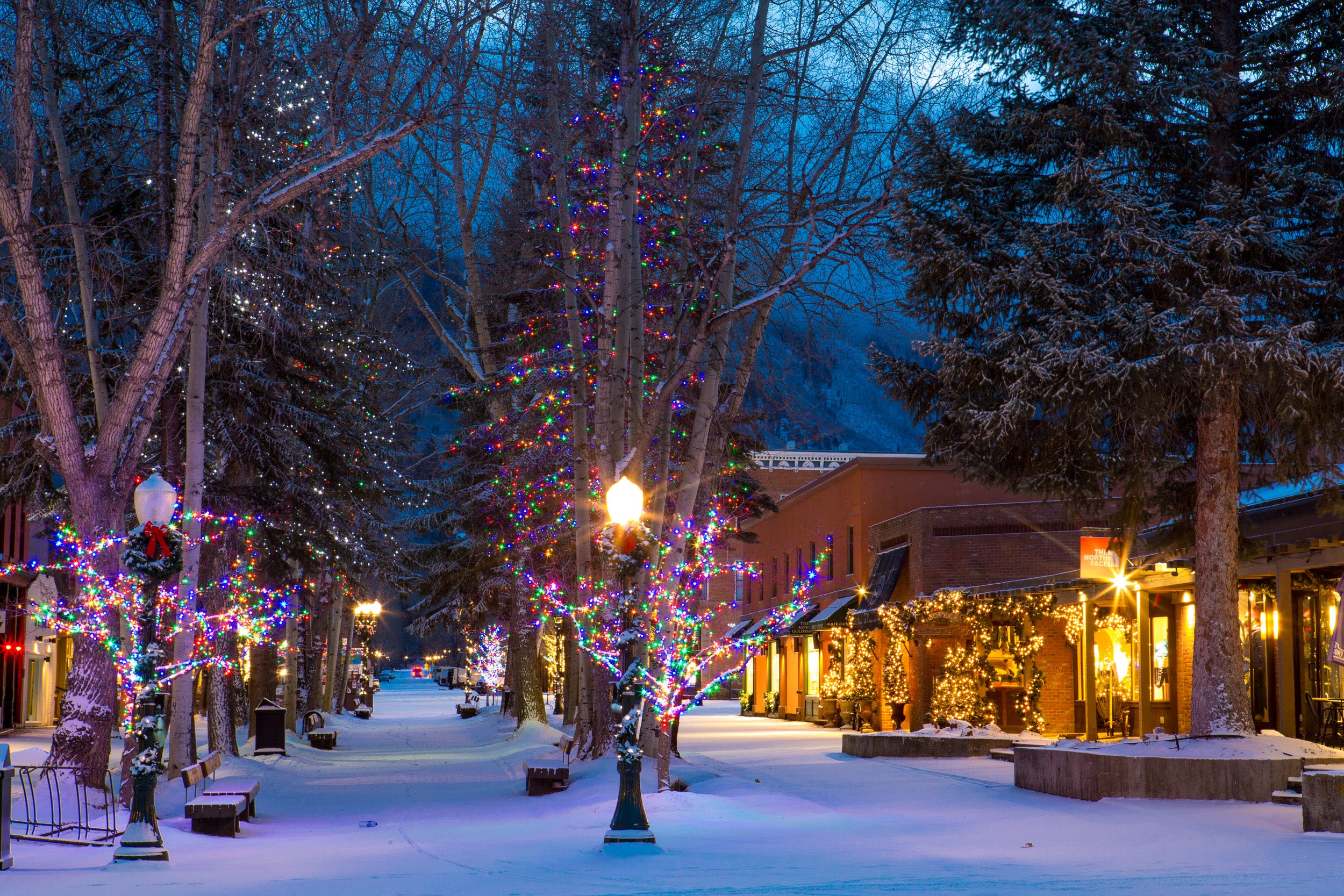 _34A2528-2 Downtown Aspen, Colo.