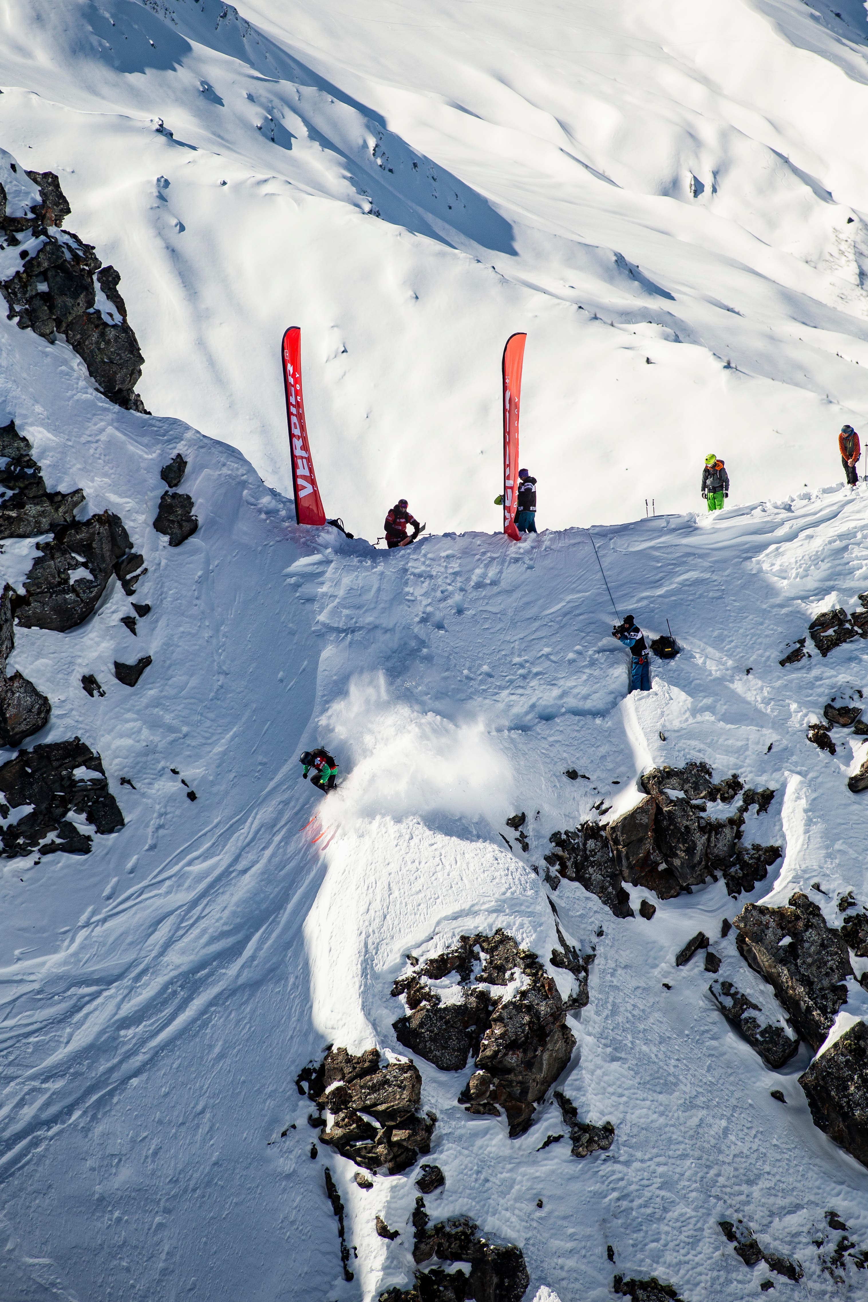 leo_slemett_FWT19_Verbier_DDAHER_3179 Leo Slemett dropping in to Verbier Xtreme 2019