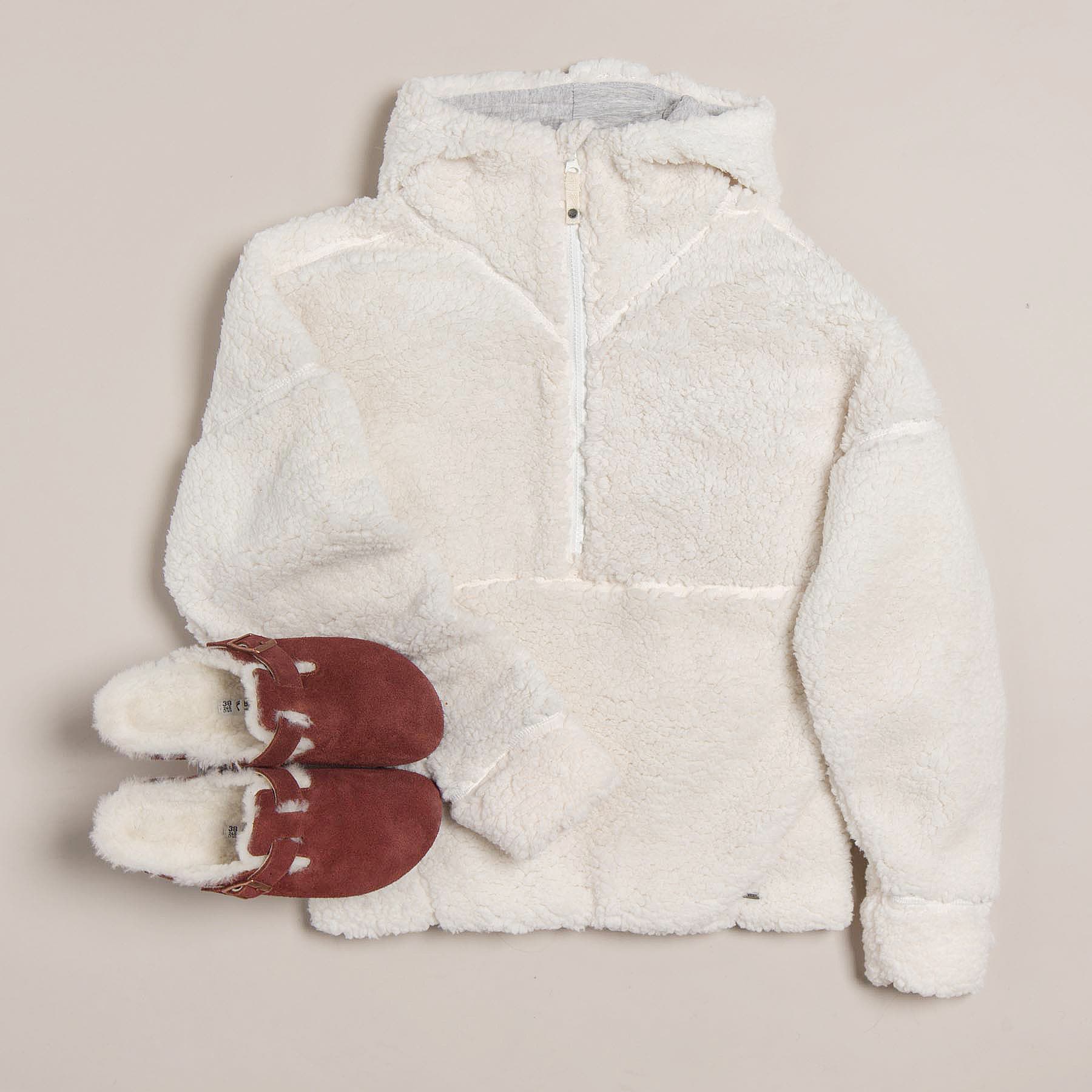 Ski-MountainStyle-Sherpa-w-pRana prAna Permafrost Half Zip and Birkenstock Boston Shearling Clogs