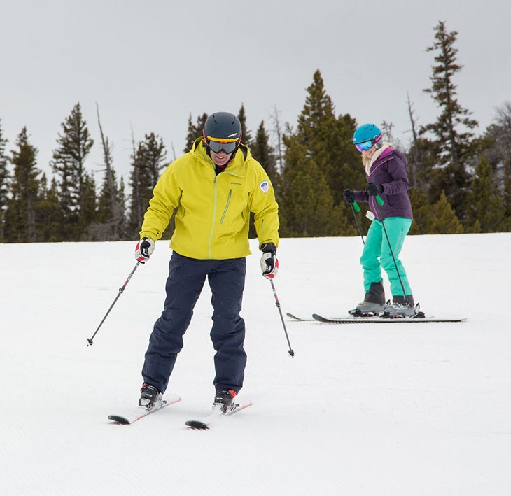 2018-AimU-Intro-to-Skiing-1769 SKI's Director of Instruction Mike Rogan shows how it's done.