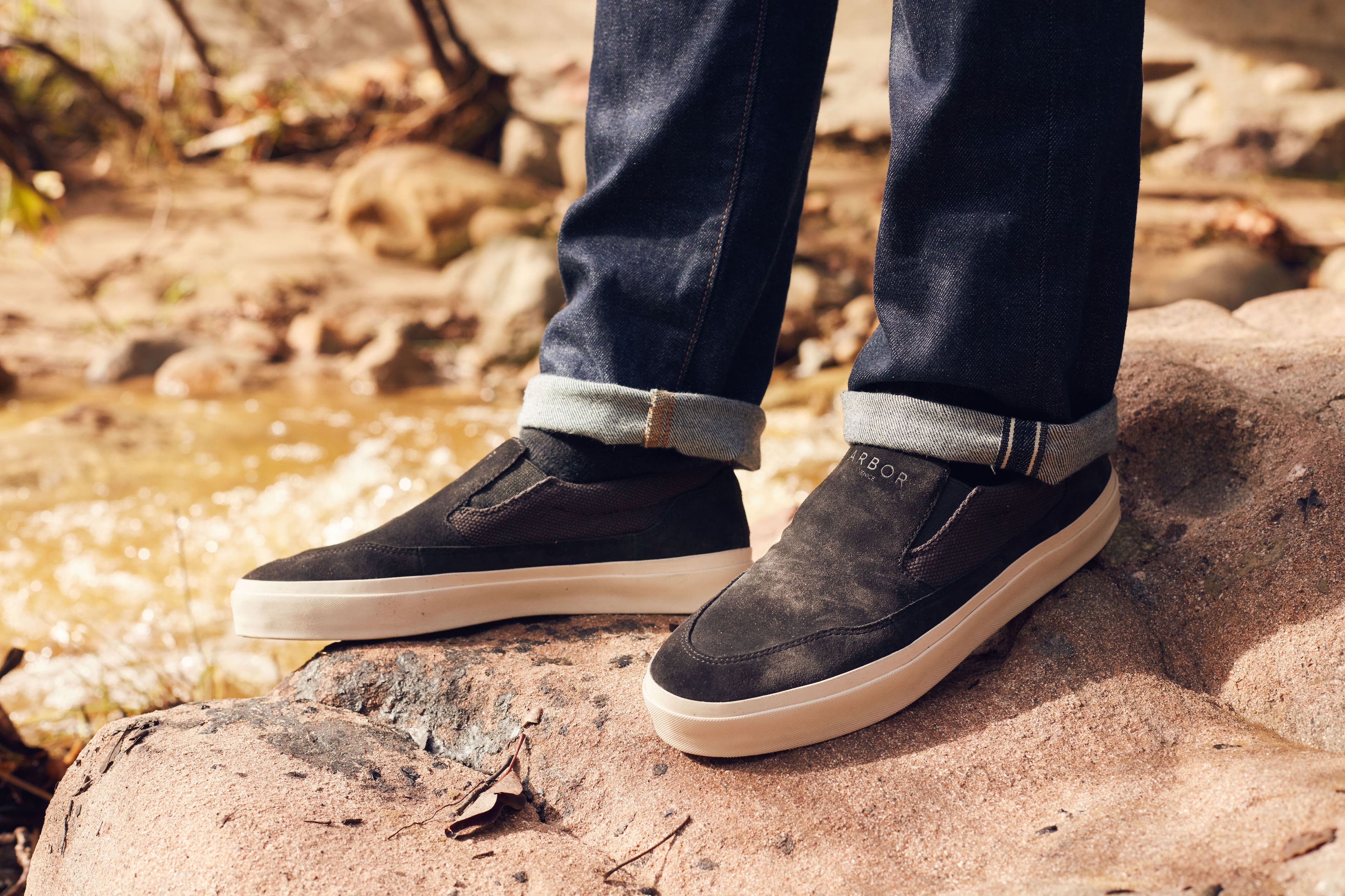 Arbor_Footwear_FH19_Venice-VintageBlack_Lifestyle_2 Arbor Venice