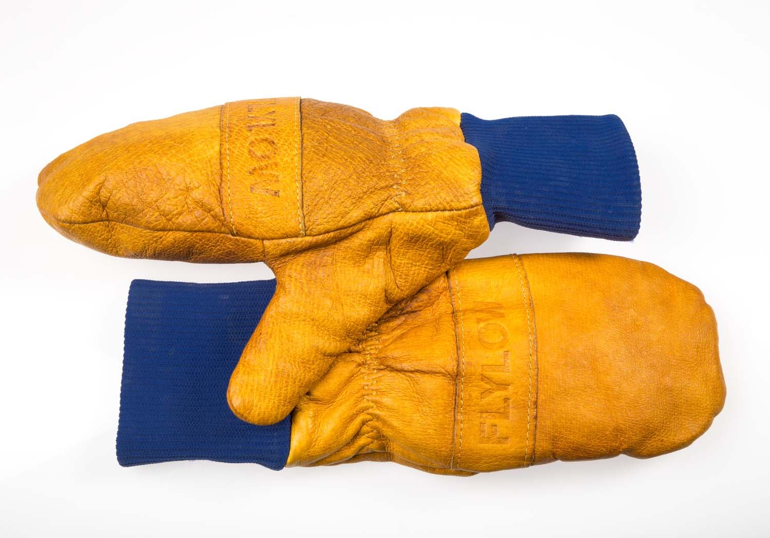 The Sno-Seal on these leather mitts will keep your digits from chillin’. [$40; flylowgear.com]
