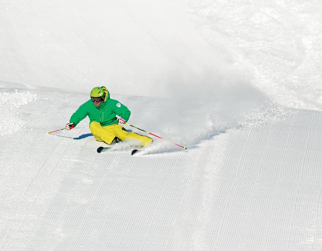 Are You Carving or Skidding Down the Hill? Here's How to Tell