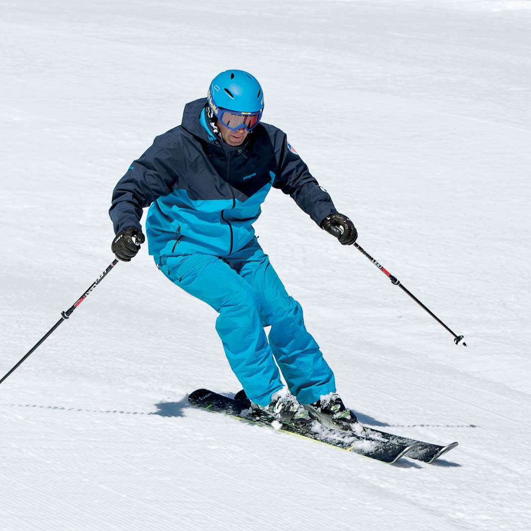 SKI0120-CLI-3-byBaileyLaRue Michael Rogan demonstrating a short swing turn.