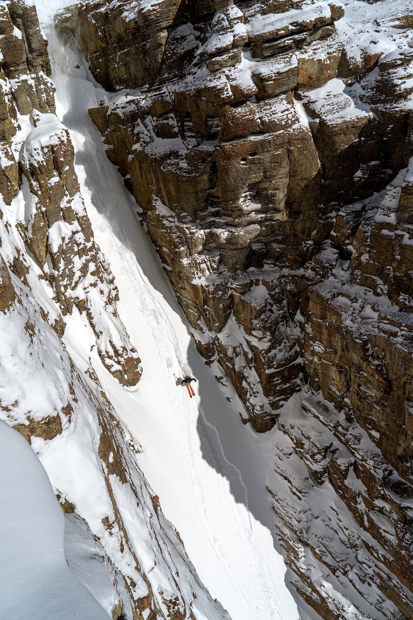 ChrisFigenshau-DSC06298 Catie Zeliff dropping into the famed Gothic Couloir