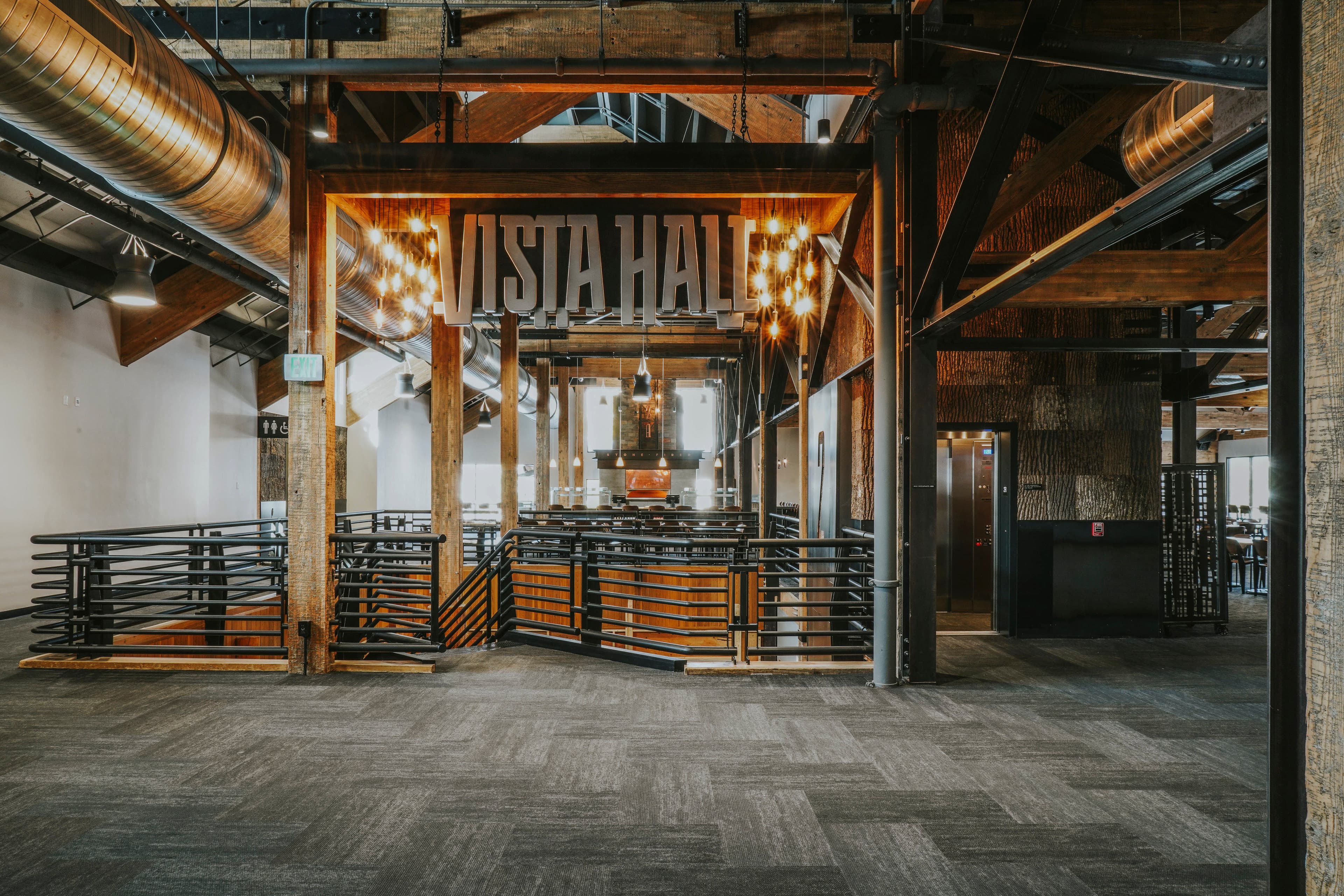 JustineJanePhoto__3 Vista Lounge Big Sky