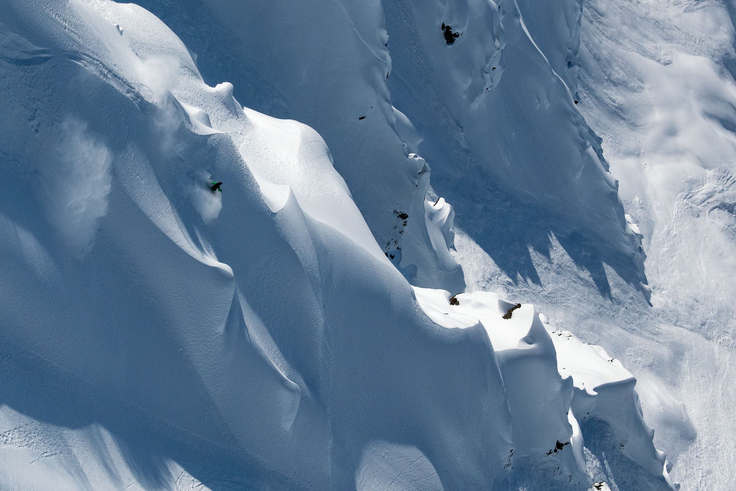 SKI1219-Focus-byNicAlegre-TetonGravityResearch Nick McNutt skiing in Alaska