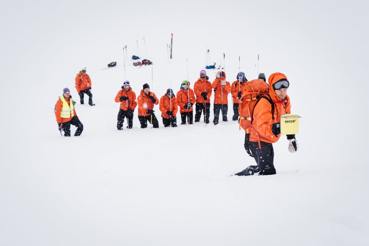 Understanding the Difference Between Avalanche Beacons and RECCO