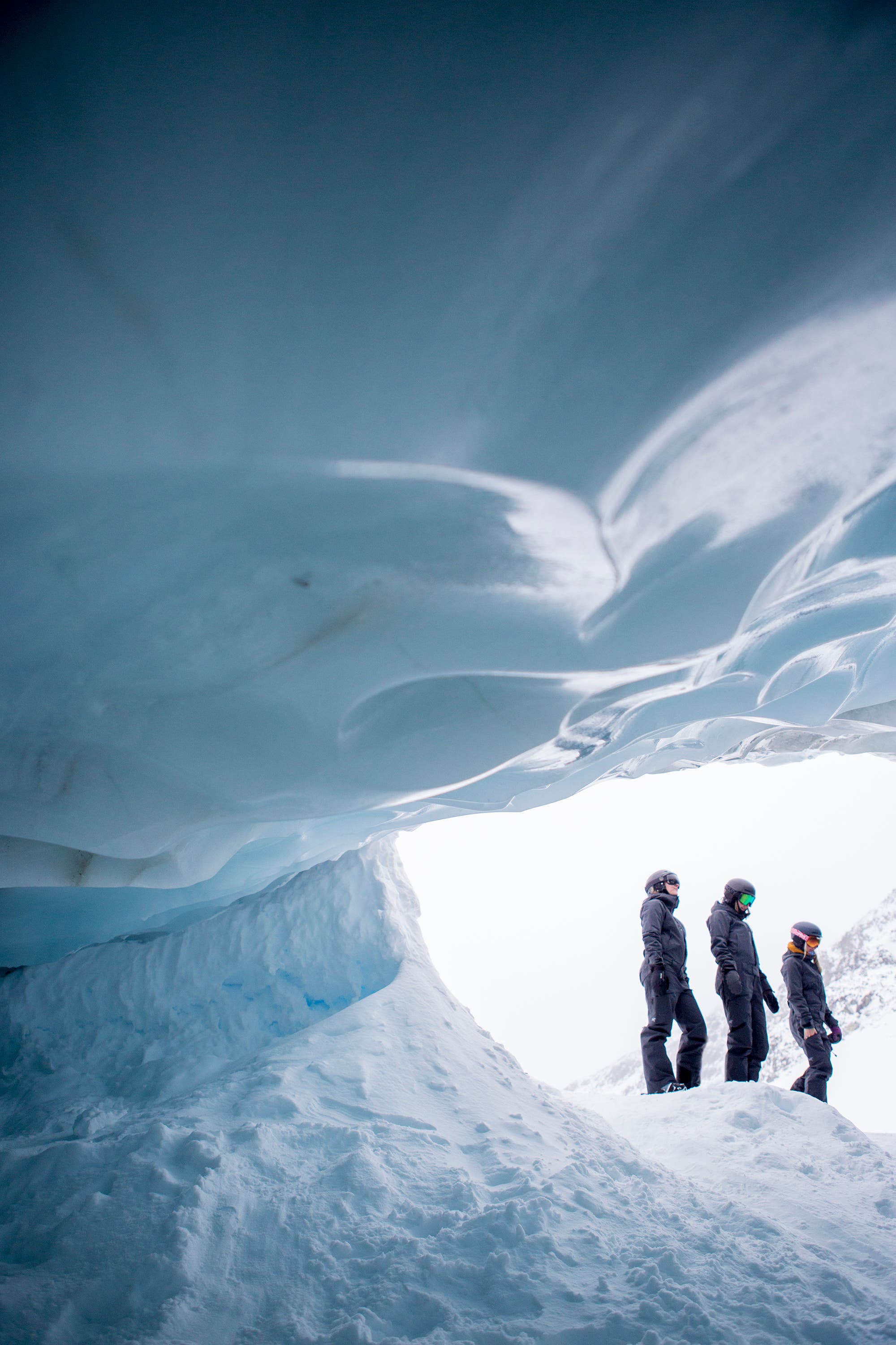 ACooper2020_Feb27_Arc_0047 Glacier shot of three girls in the Arc'Teryx Incendia Onesie