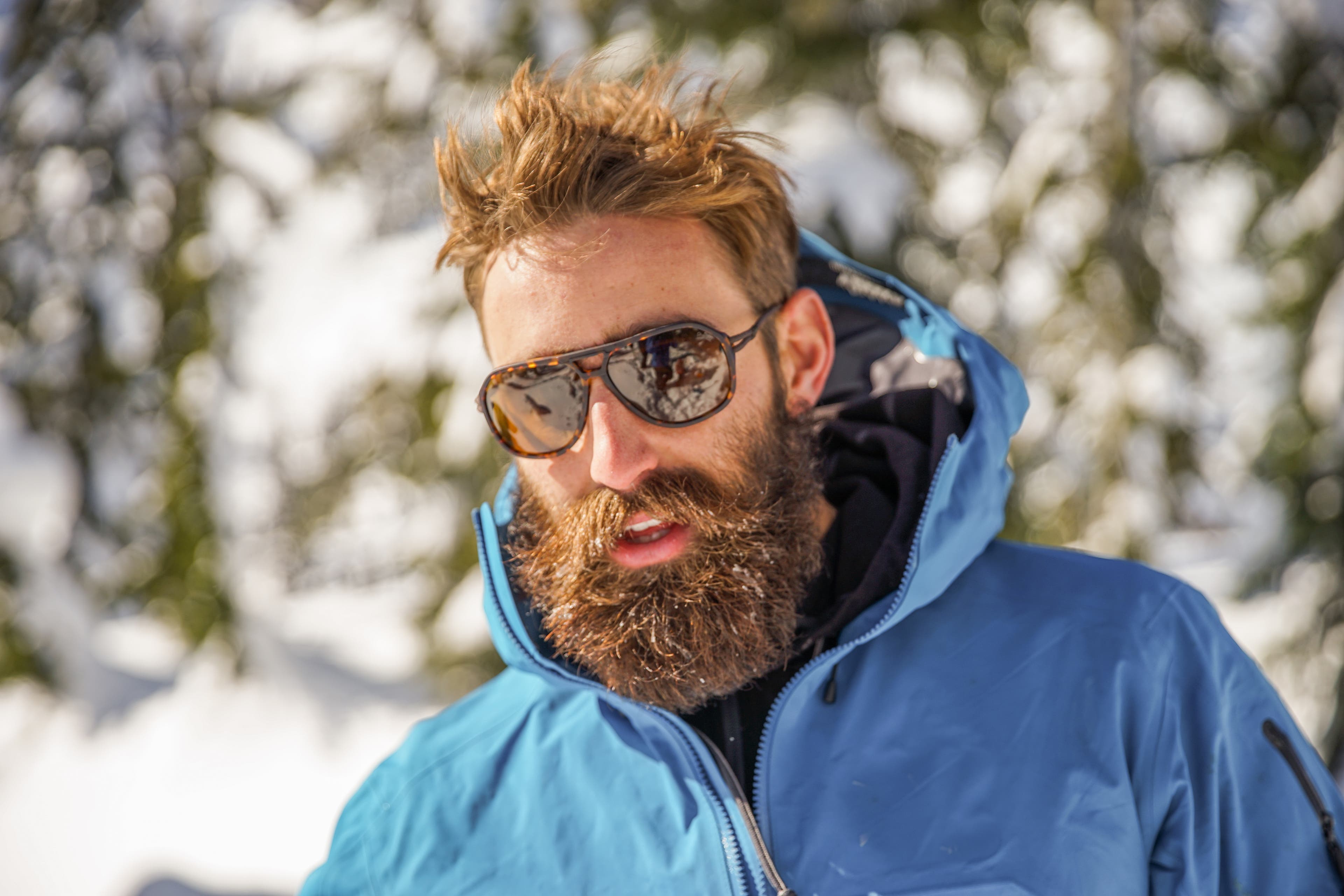 Man with a beard wearing Ombraz