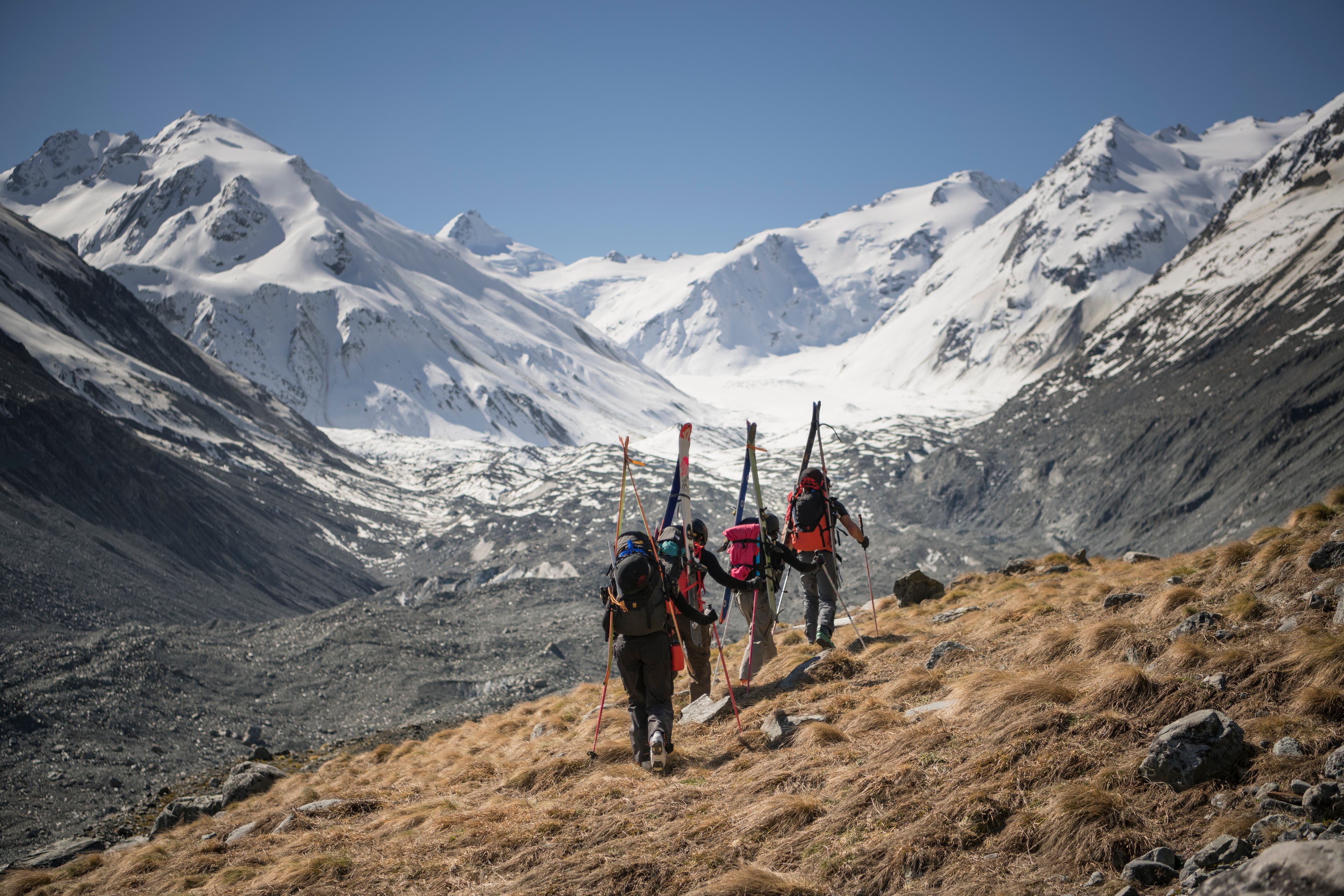 Janina Kuzma, Anna Smoothy, Ayako Kuroda, and their guide at the beginning.