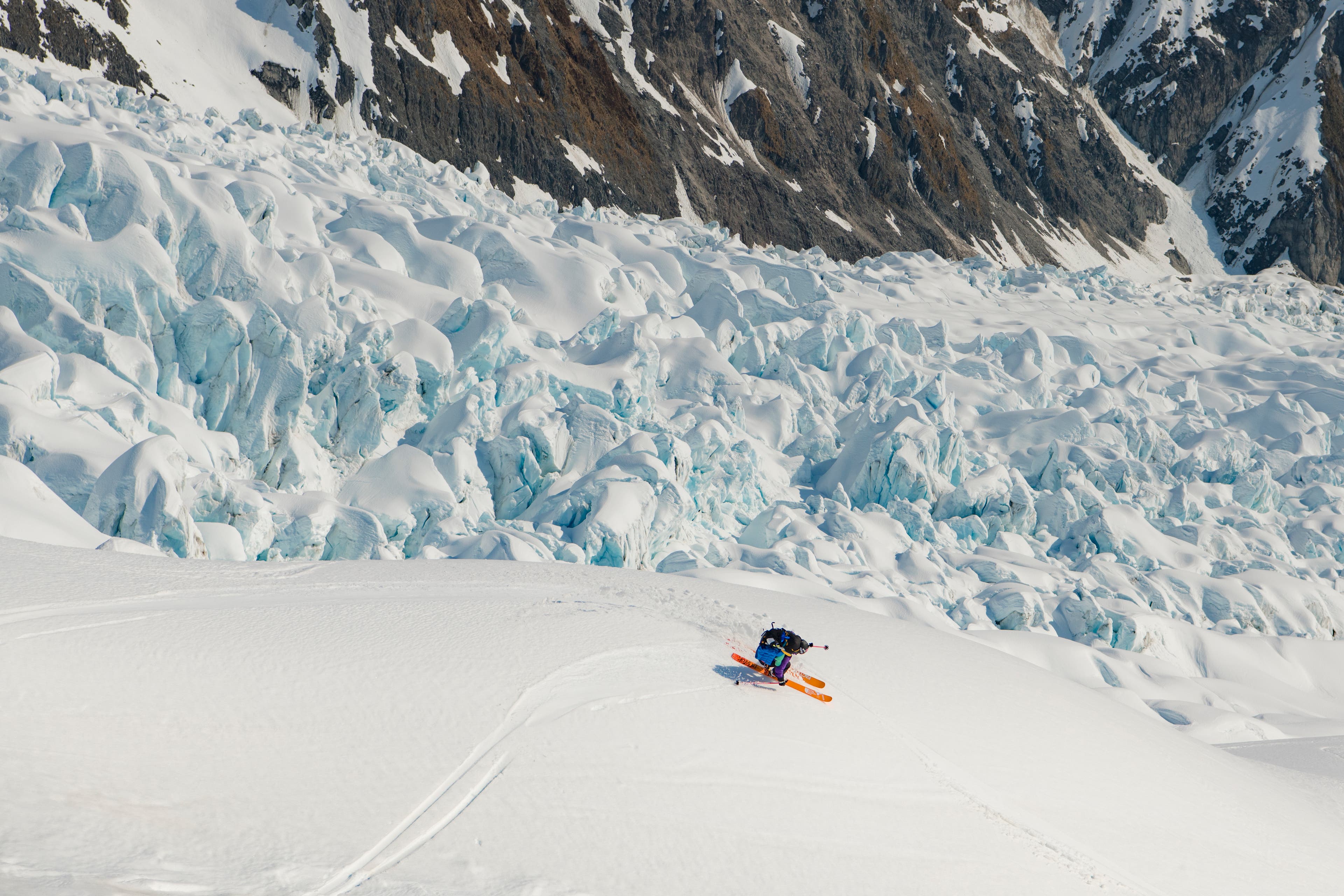 Smoothy aces another turn.