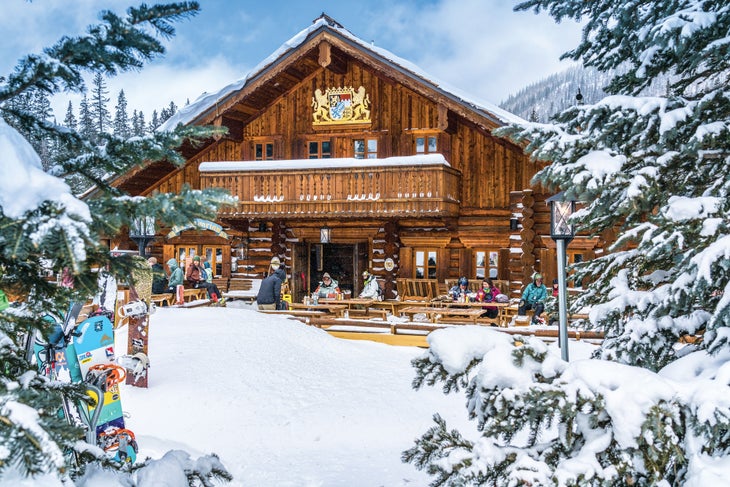 SKI1120-RGW4-Toas-Courtesy 2021 Resort Guide Taos Ski Valley
